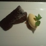 ブラン・ピエール - デザート　ガトーショコラとバニラアイスクリーム