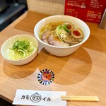 RAMEN ガモウスマイル - 