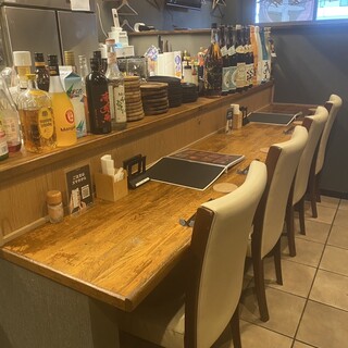 隠れ家のような落ち着いた空間◆20名以上での貸切利用もOK