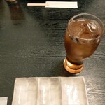 天坊 - お水ではなくウーロン茶きた♫