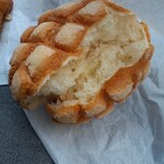 ME BEE - 外側はカリカリで中はふんわり