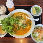 Minh Nhat Quan - 海鮮フォー