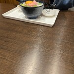 海鮮丼と唐揚げ 百海里 - 