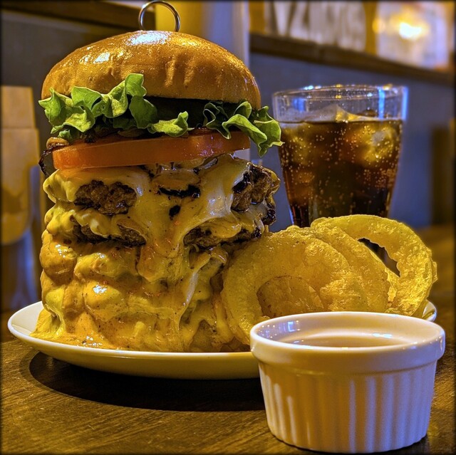 WAZZUP BURGER - 西線6条/ハンバーガー | 食べログ