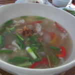 ครัวลูกหลาน - タイ風の豚足スープ、これもタイ独特のスパイスが効いて絶品でした