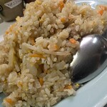 みっちゃんラーメン - これが(小)だ♪　カップルはラーメンと焼き飯定食で焼き飯シェアしてる