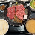 お肉屋さんが『君に、焼いて揚げる。』 - 