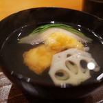 銀座おかもと - 4.お椀 隠れている鱧とご対面 2014.8.x