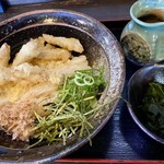 大右衛門うどん - ごぼう天ぶっかけ 720円
わかめ 130円←トッピング