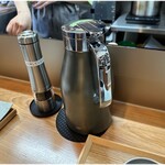 創作麺 ひとすじ - 卓上調味料類はコショーのみ