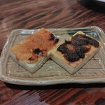 食事処 居酒屋 こまつ - 豆腐田楽(バッケみそ、甘みそ)