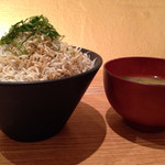 ちりめん食堂 - 釜揚げちりめん丼