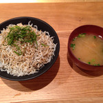 ちりめん食堂 - 釜揚げちりめん丼