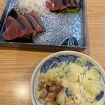 ますや - カツオの皮付き刺し