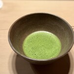 多仁本 - いつものお薄で、ごちそうさま。
      バタバタと帰路に着き、申し訳なかったです。
      今宵も最高でした♪