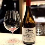 多仁本 - チリのピノですか！
      根っこのテイストがブルゴーニュとは違いますが、こちらも別の表情の美味しさを見せてくれます。
      ペアリングとしては、こちらだけが好みとは異なりました。鰯とタラの芽ですからね…(^^)