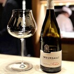 多仁本 - インポーターさん絶賛のドメーヌ、ジャン・フィリップ・フィジェのムルソー。
      知らないドメーヌですが、果実味が強調され過ぎなくてとても好感の持てる一本ですね。
      いいシャルドネって、やっぱり美味しい。