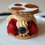 パティスリージラフ - 苺のミルフォイユ