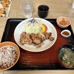 大戸屋 - もろみチキンの炭火焼き定食【2025.4】