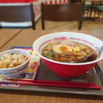 スガキヤ - 料理写真:「本店の味 メンマしょうゆラーメン」のミニ五目ごはんセット