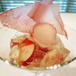 ジョンティ アッシュ - ネクタリンとシャンパンジュレ