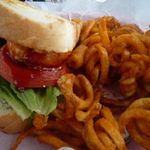 Lagoon Grill - グリルド・バーベキューチキン・サンドイッチ(GRILLED BBQ CHICKEN BREAST SANDWICH)15$