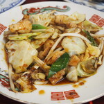 餃子と大衆中華 まるい飯店 - ホルモンスタミナ