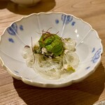 日本酒餐昧うつつよ - アテ三品目　春菊のムースがチャプチェに。