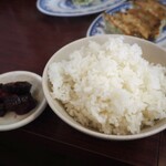 餃子と大衆中華 まるい飯店 - ライス