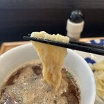 鴨ふじ - 鴨脂投入後の麺