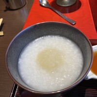 日本料理 鳥羽別邸 華暦 - 新玉葱粥　新玉葱が甘くて