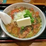 麺ぽーかろぅ - 佇まいだけでは和なのか洋なのか分からない…
