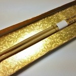 麺ぽーかろぅ - ジェフ・ポーカロ・モデル型の特製箸 1300円