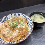 돈카츠 키노야 사가 미나미혼텐 - 돈가스 덮밥 & 미소된장국.