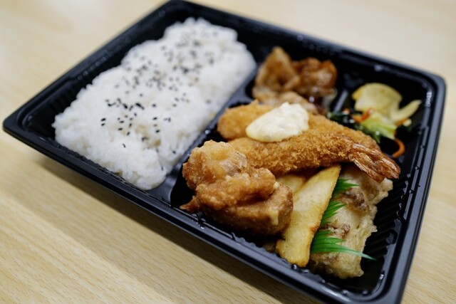 ほっともっと 秋田外旭川店（Hotto Motto） - 泉外旭川（弁当）の写真