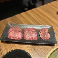 中目黒焼肉 登牛門 - 