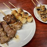 加賀屋 - つくね、タン？、スタミナ、シロ