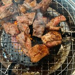 焼肉・ホルモン名嘉真 - 