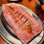 焼肉・ホルモン名嘉真 - 