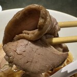 麦処 八と丁 - 煮豚バラチャーシュー結構厚みある