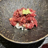 和牛lab K - ユッケ漬け丼アップ