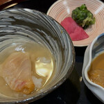 徳うち山 - 鯛茶漬けにすると、これもまた絶品