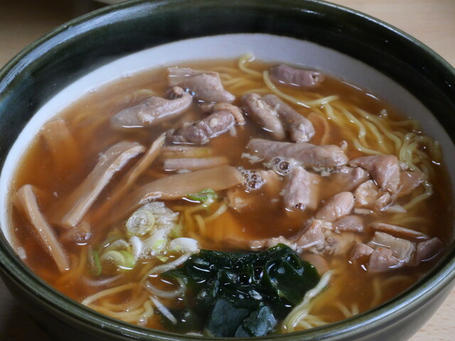 横手市の本格そば・ラーメン店「なをこそばや」- 手作りの味が自慢