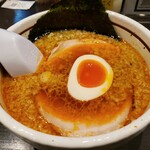 こってりらーめん 誉 - つけ汁赤
