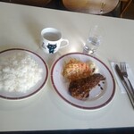 レストラン・テル - 「チキンカツ(挽肉入り)」一式