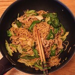 丸重商店 - 丸重さんの豚肉で豪華焼きそばランチ✨