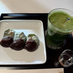 虎屋菓寮 - よもぎ餅と抹茶グラッセ　大人気