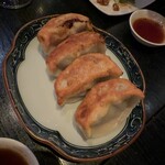 手延べ餃子バー ウイング ビレッジ - 