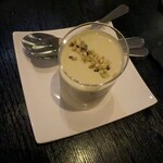 手延べ餃子バー ウイング ビレッジ - 