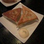 手延べ餃子バー ウイング ビレッジ - 